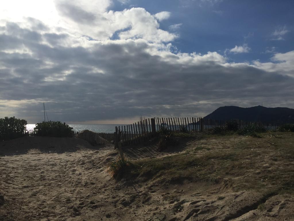Entre Mer Et Mer La Seyne-sur-Mer Exteriör bild